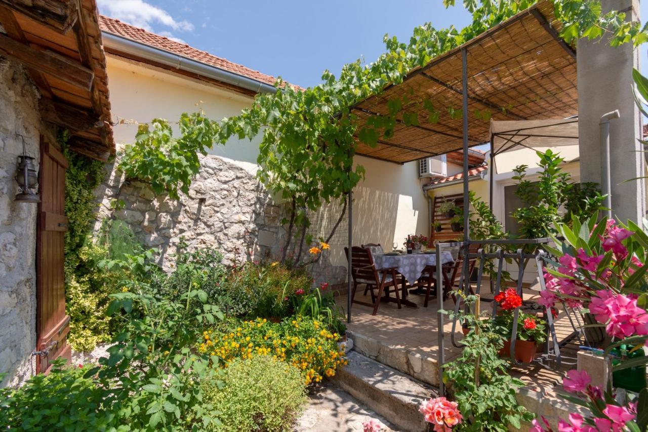 Mediterranean Terrace Apartment With Bikes & Sup スクラーディン エクステリア 写真